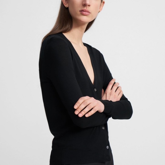 theory black cardigan